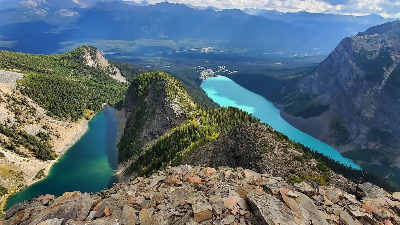 Jeziora w górach gdzie można się kąpać - najlepsze miejsca na relaks