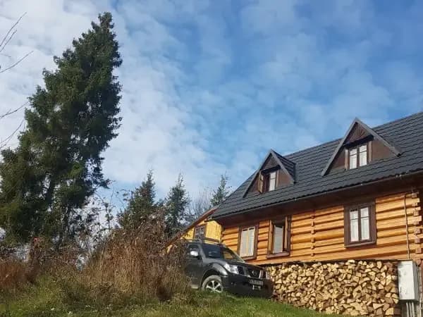 Bacówki w Bukowinie Tatrzańskiej: smakuj tradycję i komfort