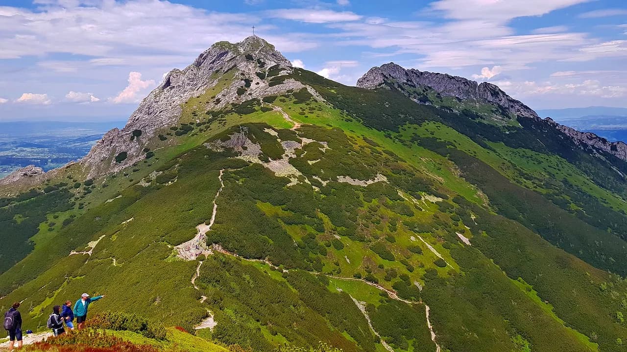 Najłatwiejszy szlak na Giewont: idealna trasa dla początkujących